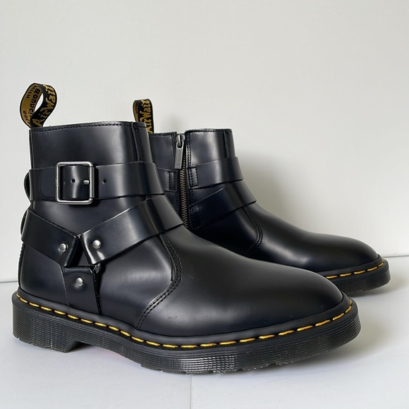 Dr. Martens Wincox Smooth Leather Buckle Boots Black Side Zip Women’s US 7 - Picture 3 of 9